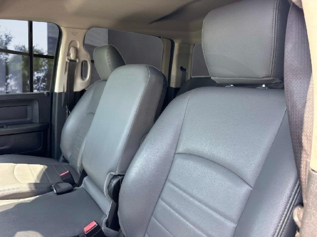 Used 2019 RAM 1500 Tradesman w/ Chrome Appearance Group RWD image 24