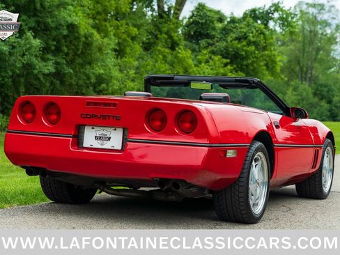 Used 1988 Chevrolet Corvette Convertible RWD image 41