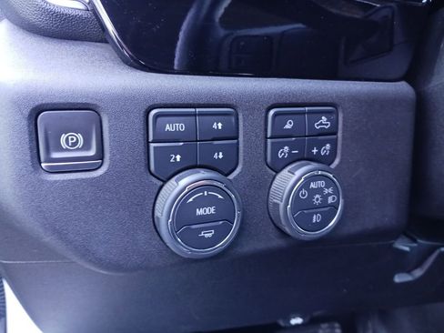 Used 2024 Chevrolet Silverado 2500 LTZ image 35