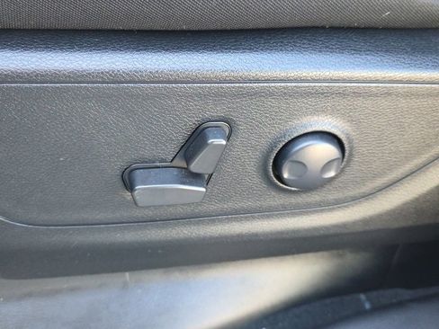 Used 2022 RAM 1500 Big Horn image 8