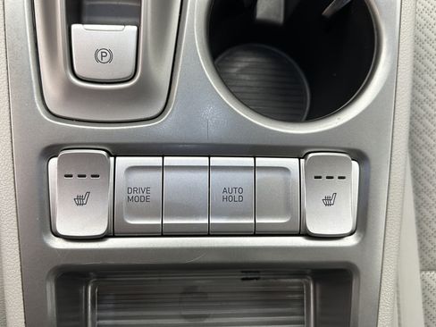 Used 2019 Hyundai Kona Limited FWD image 21