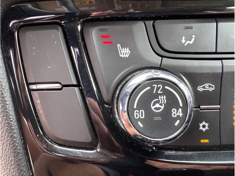 Used 2019 Buick Encore Essence AWD/4WD image 25