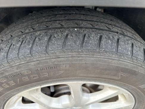 Used 2014 Jeep Cherokee Latitude w/ Comfort/Convenience Group image 8