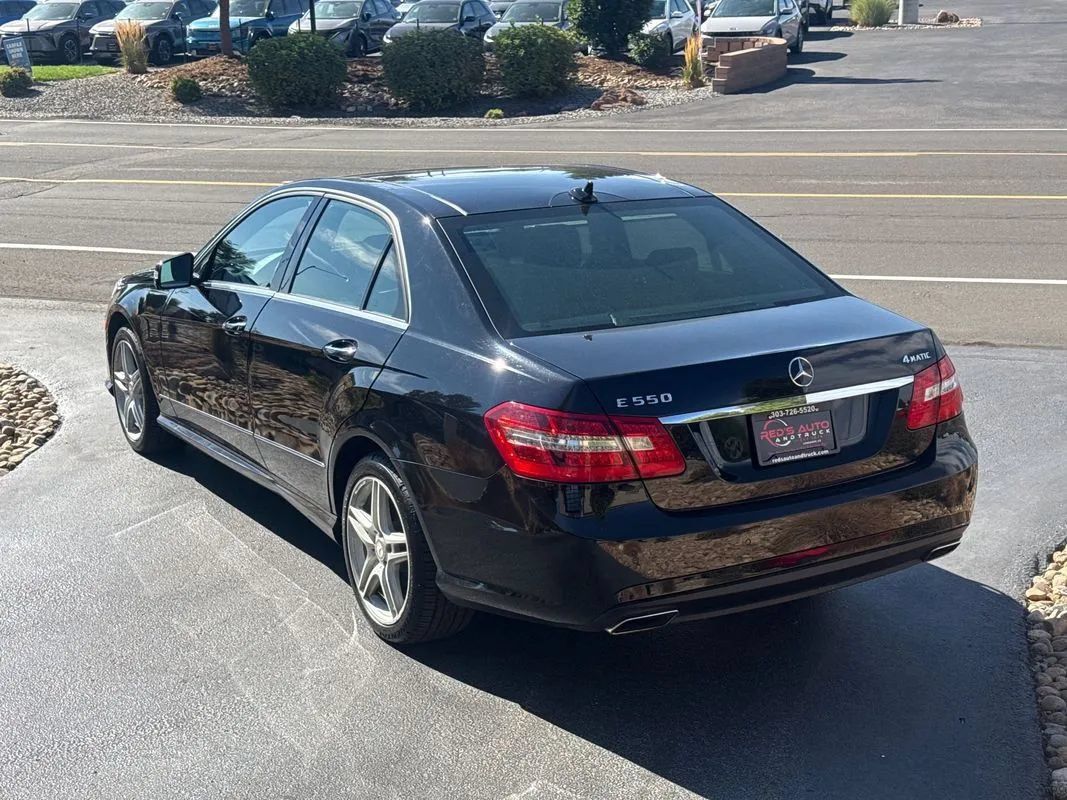 Used 2011 Mercedes-Benz E 550 4MATIC Sedan w/ Premium 2 Pkg image 9