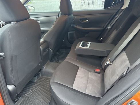 Used 2024 Nissan Sentra SR w/ Trunk Package image 25