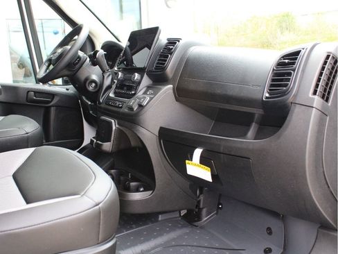 New 2026 RAM ProMaster 2500 w/ Premium Convenience Group FWD image 22