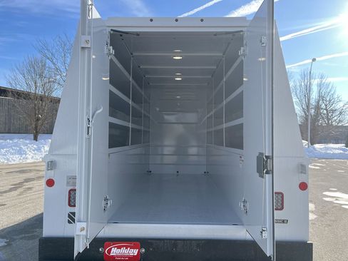 New 2025 Ford F550 4x4 SuperCab Super Duty image 24