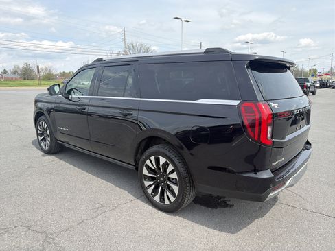 Used 2025 Ford Expedition Max Platinum w/ Driver's Package image 6