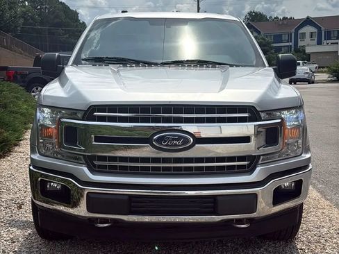 Used 2018 Ford F150 XLT w/ Equipment Group 302A Luxury AWD/4WD image 4