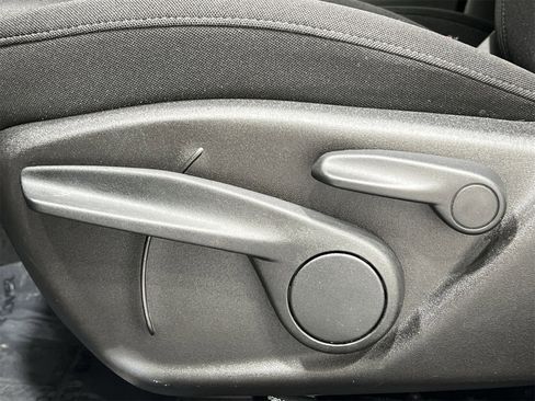 Used 2022 Jeep Renegade Sport image 12