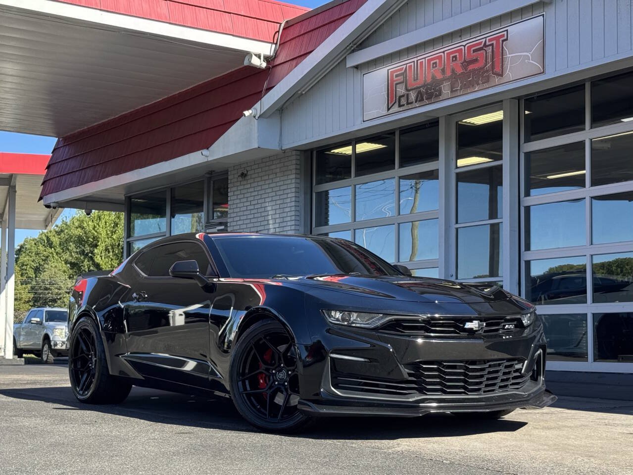 Used 2020 Chevrolet Camaro SS RWD image 1