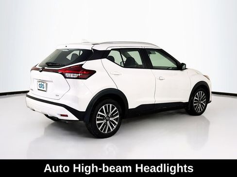 Used 2023 Nissan Kicks SV FWD image 7