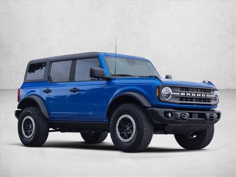 Used 2023 Ford Bronco Black Diamond w/ Sasquatch Package AWD/4WD image 3