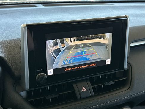 Used 2024 Toyota RAV4 LE image 17