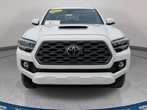Certified 2023 Toyota Tacoma TRD Sport image 3