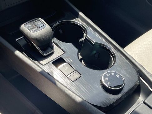New 2026 Nissan Rogue SV AWD/4WD image 30