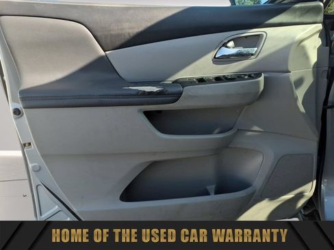 Used 2016 Honda Odyssey SE image 12
