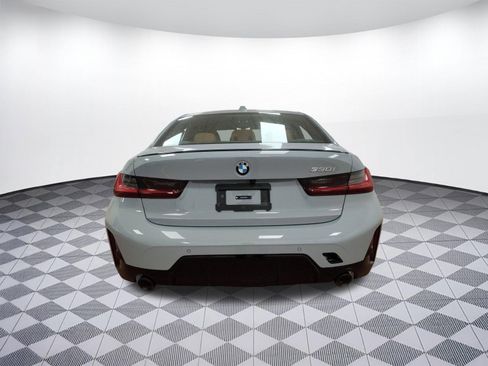 Used 2026 BMW 330i Sedan w/ M Sport Package image 9
