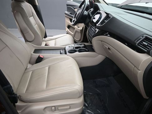 Used 2021 Honda Pilot Elite image 18