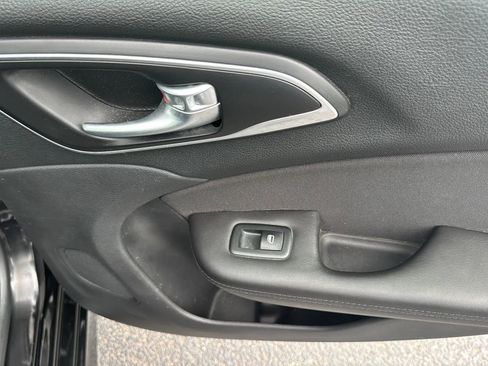 Used 2016 Chrysler 200 Limited w/ Comfort Group image 24