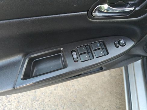 Used 2008 Chevrolet Impala SS w/ Convenience Package image 11