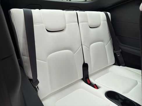 Used 2021 Tesla Model Y Long Range image 19