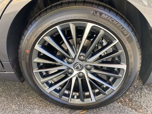 New 2025 Lexus ES 350 w/ Premium Package image 7