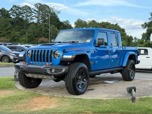 Used 2020 Jeep Gladiator Mojave AWD/4WD image 3