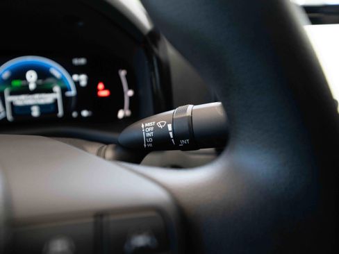 Used 2025 Toyota Camry LE image 14