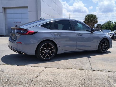 Used 2022 Honda Civic Sport Touring image 6