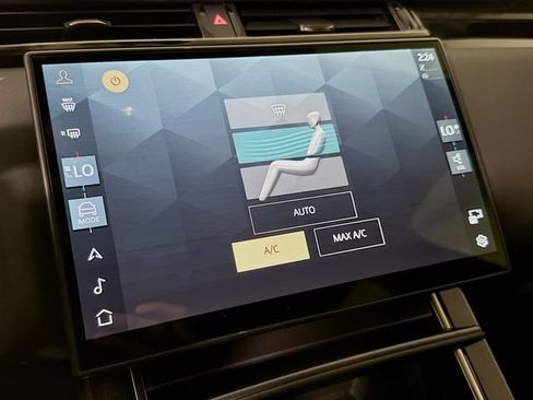 Used 2026 Land Rover Range Rover Velar Dynamic SE AWD/4WD image 18