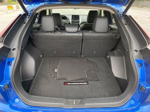 Used 2025 Mitsubishi Eclipse Cross SE image 25