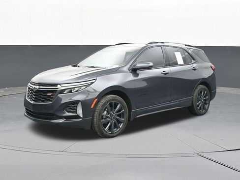 Used 2022 Chevrolet Equinox RS w/ Infotainment Package image 5