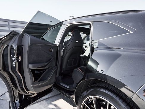 Used 2023 Aston Martin DBX 707 image 24