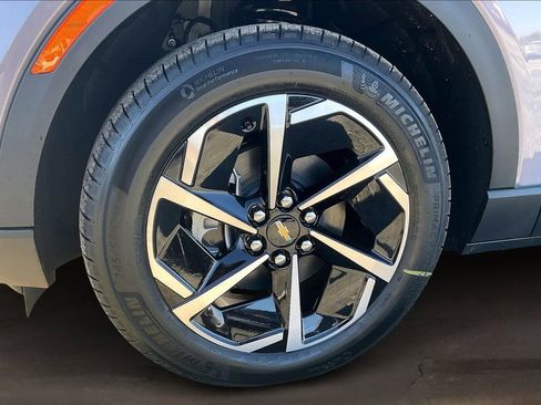 New 2026 Chevrolet Equinox EV LT FWD image 13