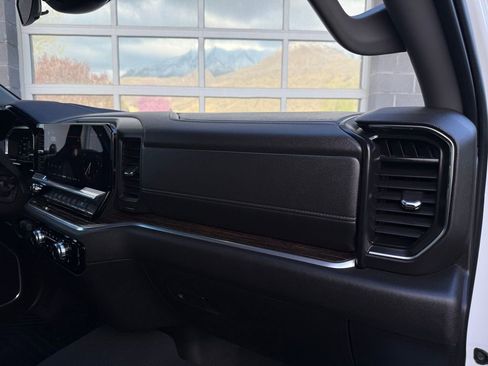 Used 2022 GMC Sierra 1500 Elevation AWD/4WD image 24