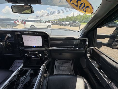 Used 2023 Ford F250 Lariat AWD/4WD image 23