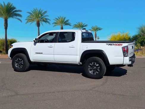 Used 2023 Toyota Tacoma TRD Off-Road image 3