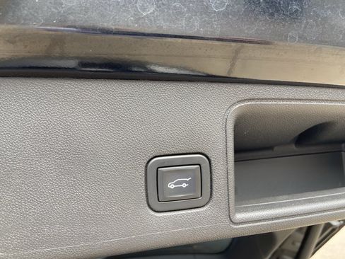 Used 2021 GMC Terrain SLE w/ Driver Convenience Package FWD image 52