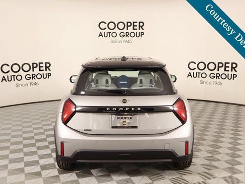 New 2025 MINI Cooper 2-Door Hardtop FWD image 22