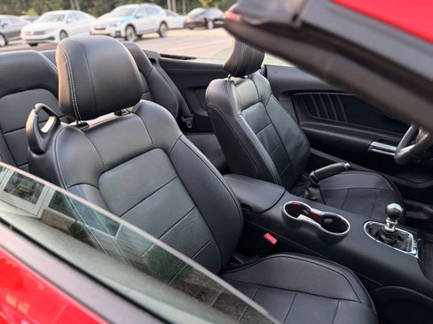 Used 2015 Ford Mustang GT Premium w/ Equipment Group 401A RWD image 27