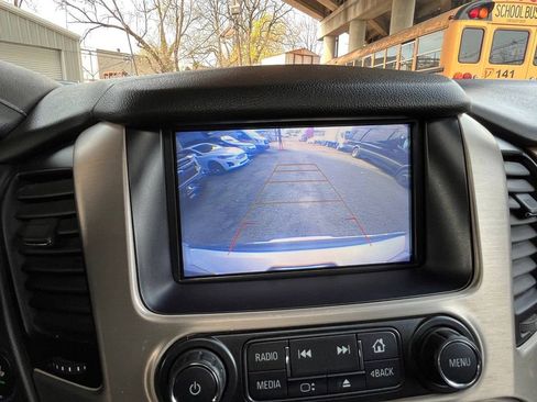 Used 2019 GMC Yukon Denali w/ Open Road Package AWD/4WD image 17