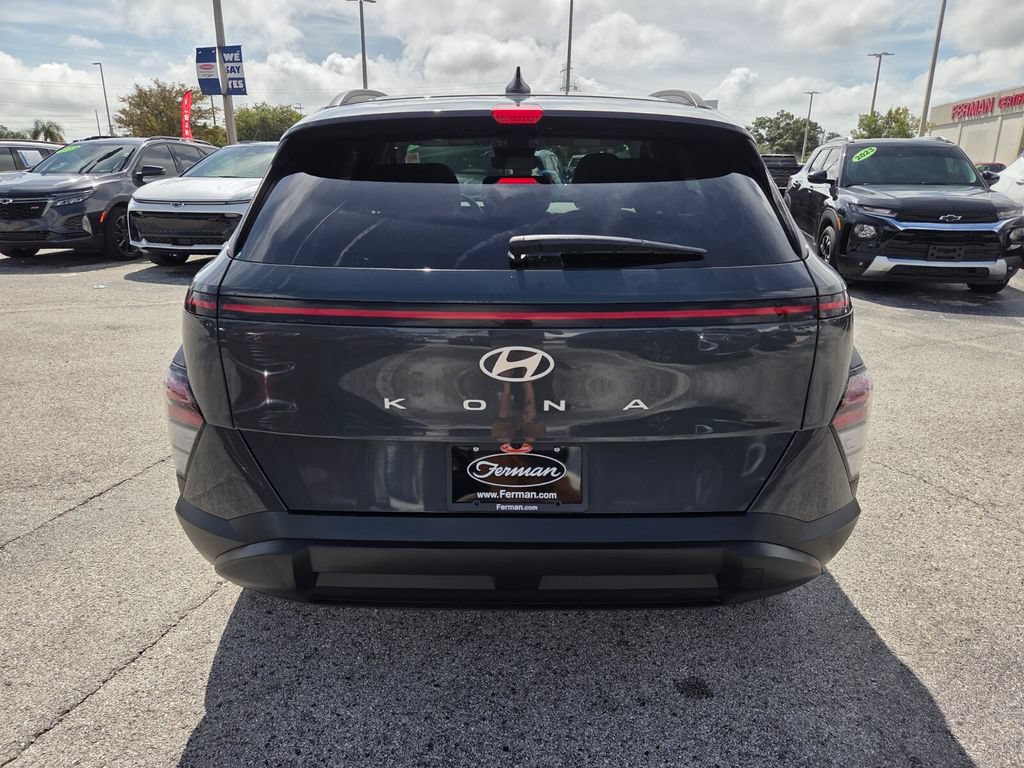 Used 2024 Hyundai Kona SEL FWD image 11