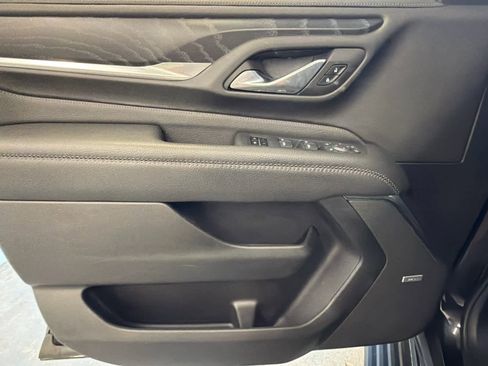 Used 2023 GMC Yukon XL Denali image 15