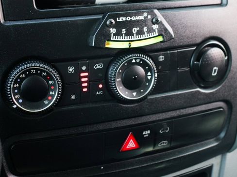 Used 2012 Mercedes-Benz Sprinter 3500 image 35