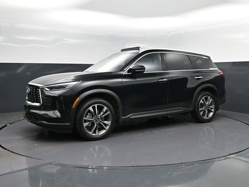 Used 2023 INFINITI QX60 Luxe w/ Vision Package image 3