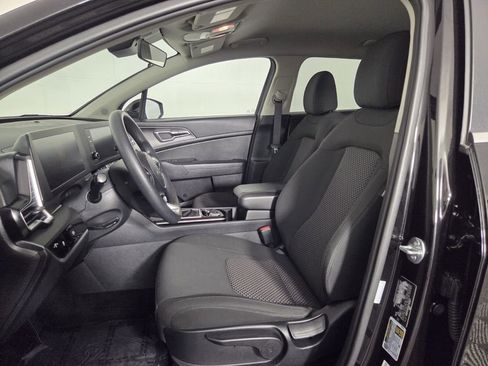 Used 2024 Kia Sportage LX FWD image 10