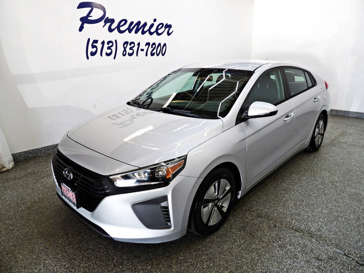 Used 2018 Hyundai Ioniq Blue FWD image 1