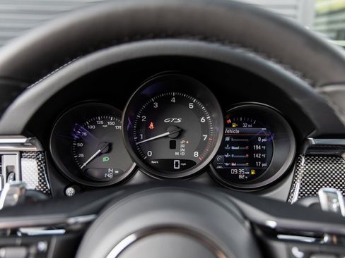 Certified 2026 Porsche Macan GTS AWD/4WD image 32
