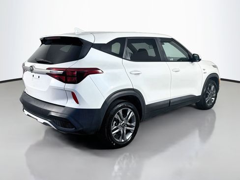 Used 2021 Kia Seltos LX AWD/4WD image 10